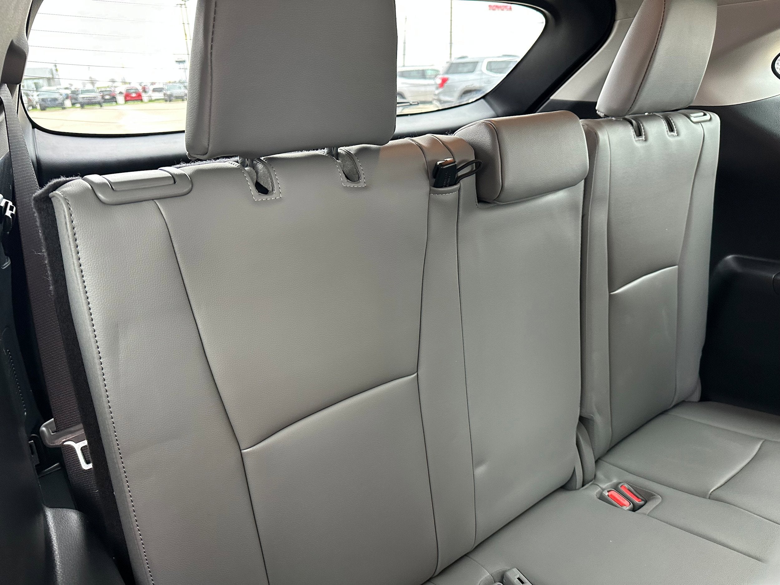 2023 Toyota Highlander Base