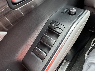 2023 Toyota Highlander Base