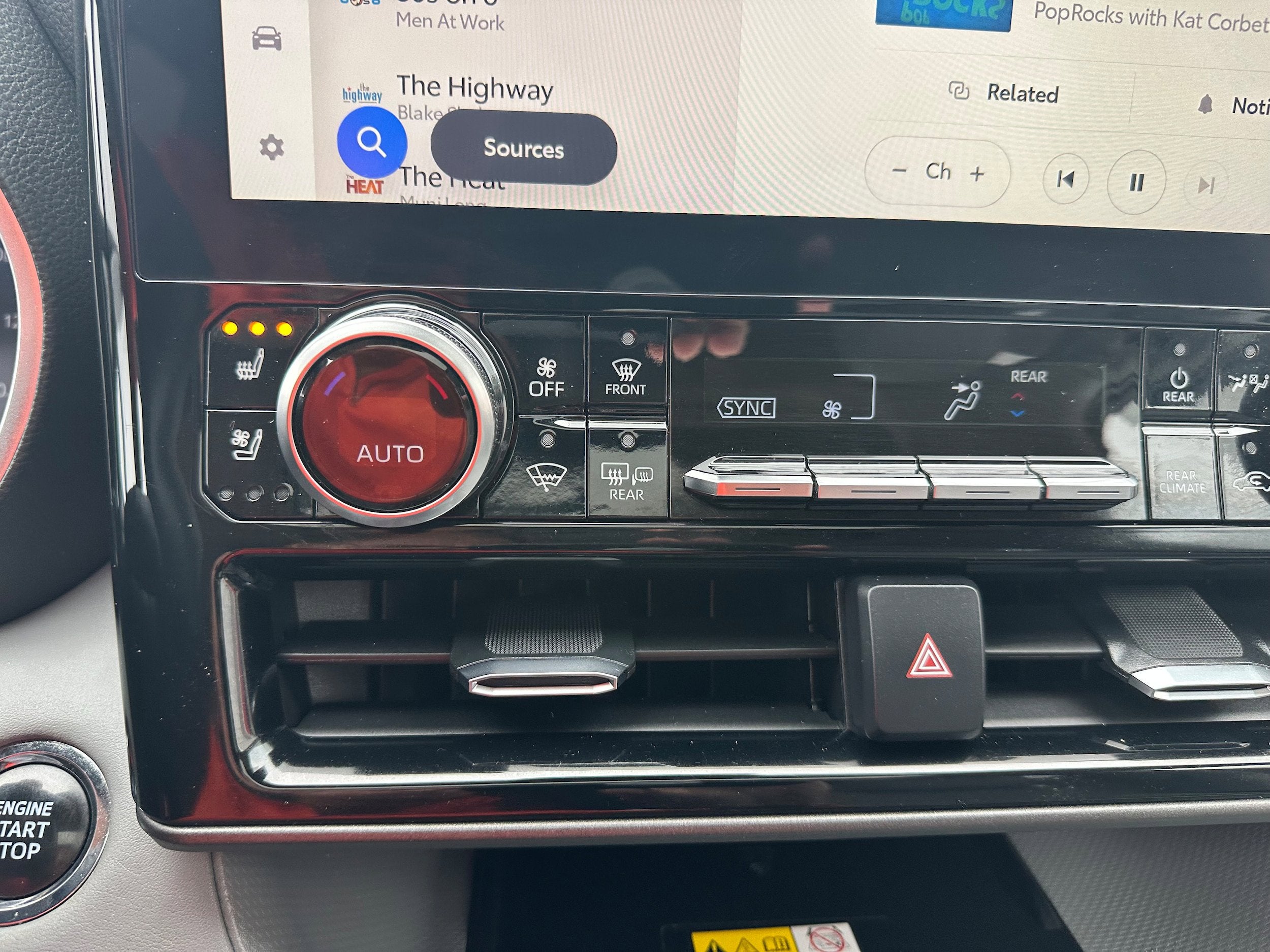 2023 Toyota Highlander Base