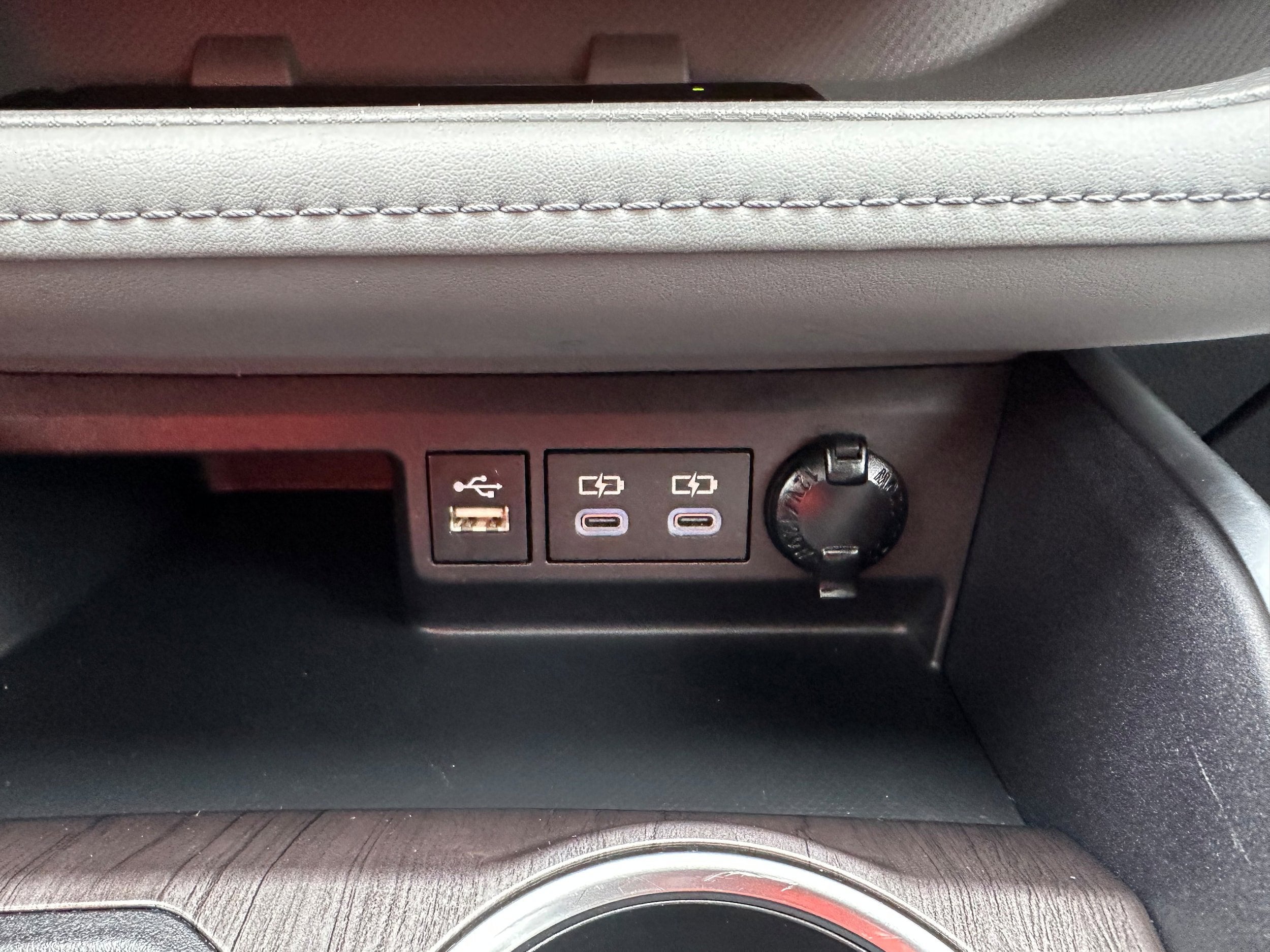 2023 Toyota Highlander Base