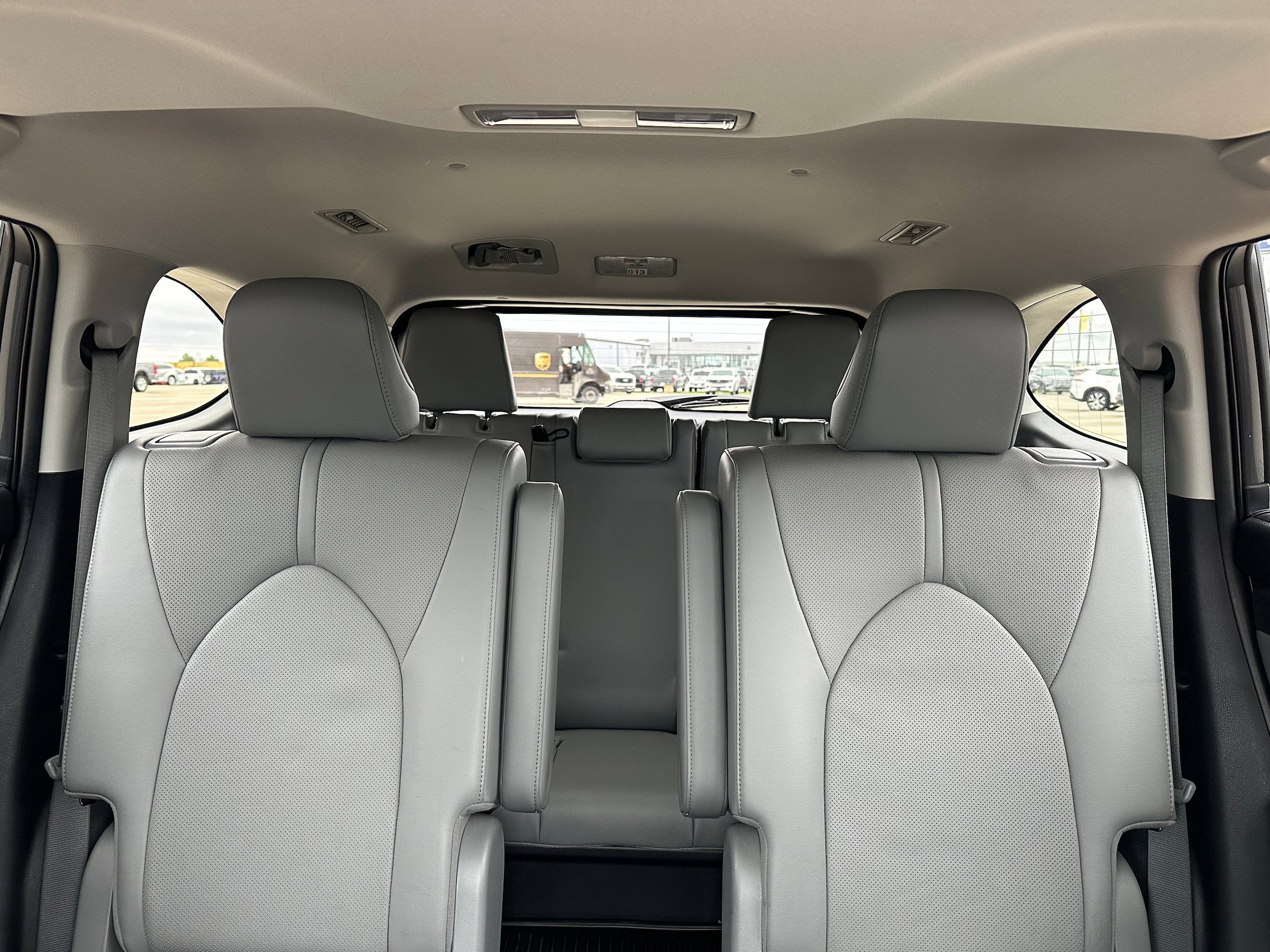 2023 Toyota Highlander Base