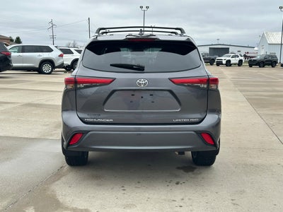2023 Toyota Highlander Base