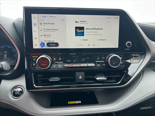 2023 Toyota Highlander Base