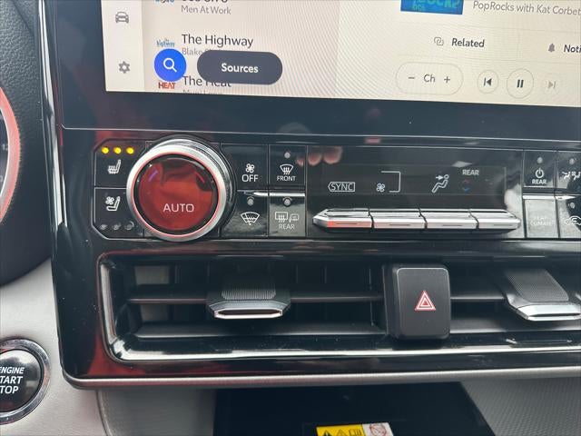 2023 Toyota Highlander Base