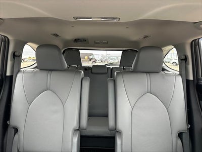 2023 Toyota Highlander Base