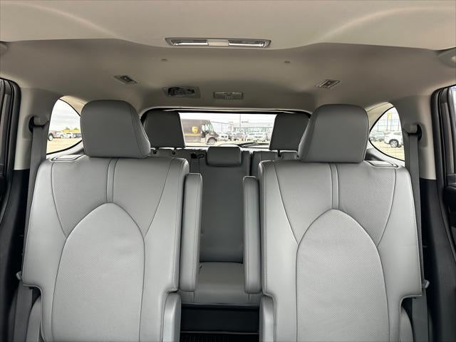 2023 Toyota Highlander Base