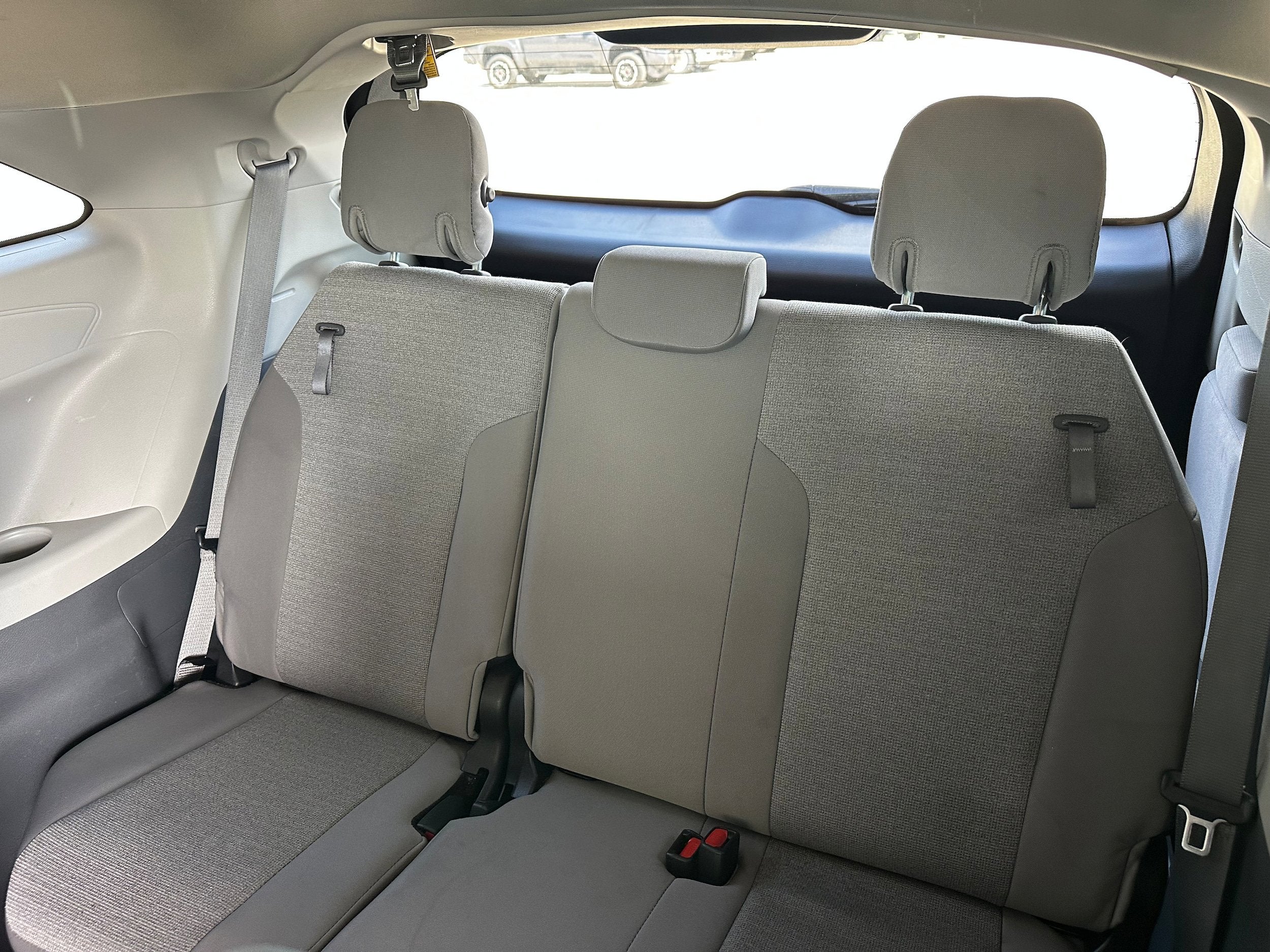 2024 Toyota Sienna LE