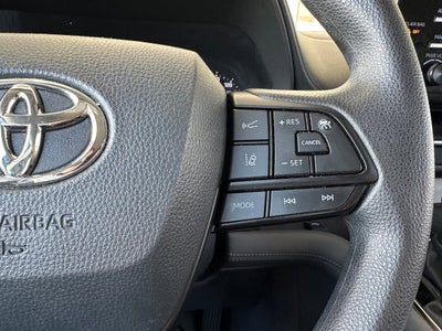 2024 Toyota Sienna LE