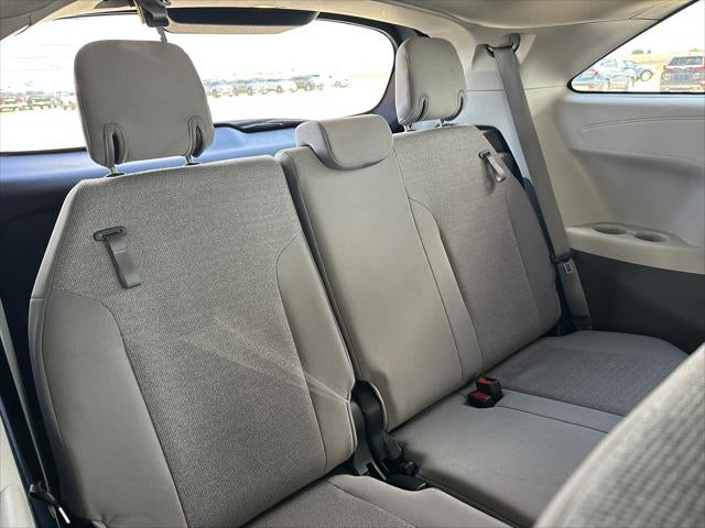 2024 Toyota Sienna LE