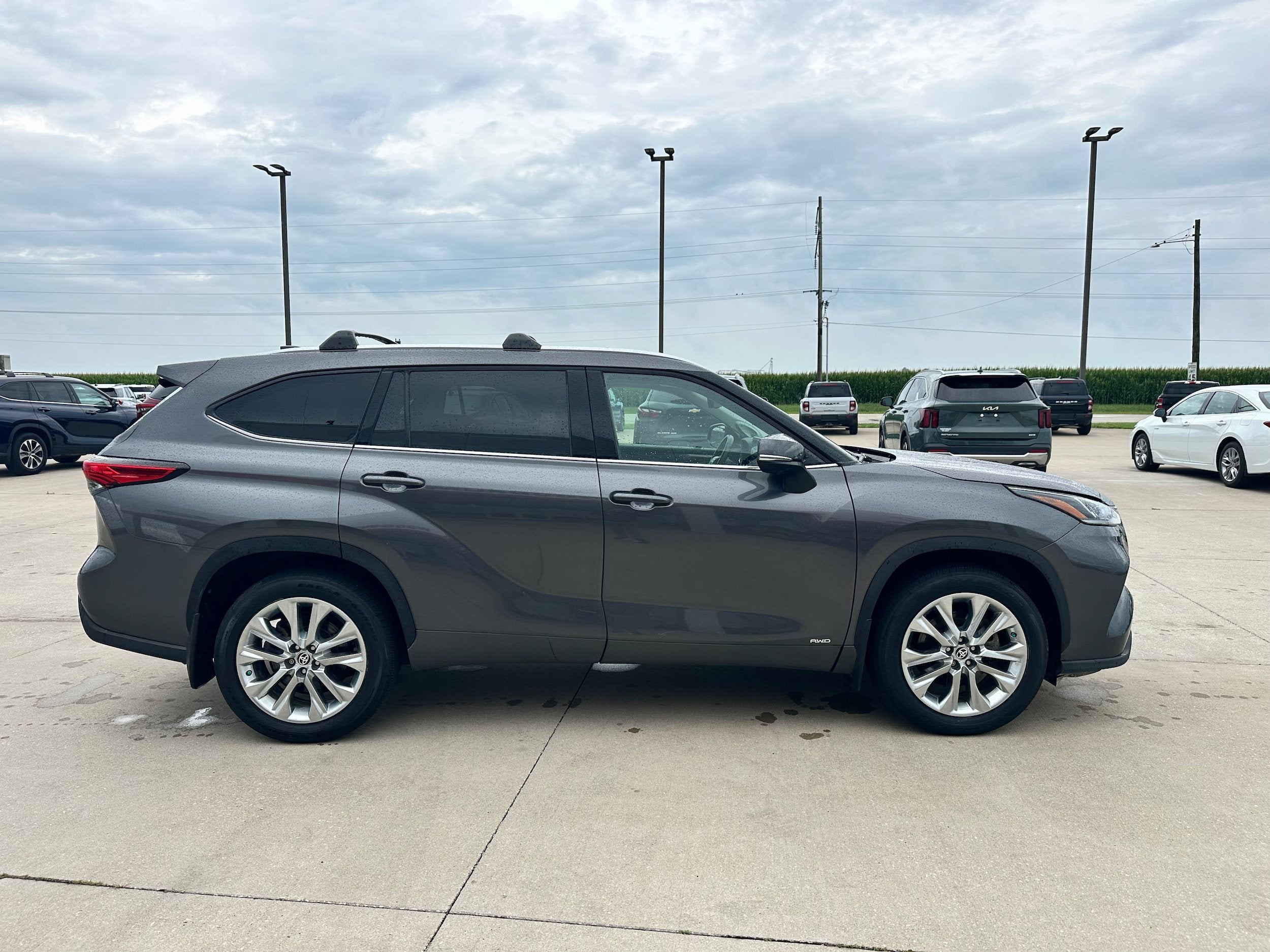 2023 Toyota Highlander Hybrid Limited
