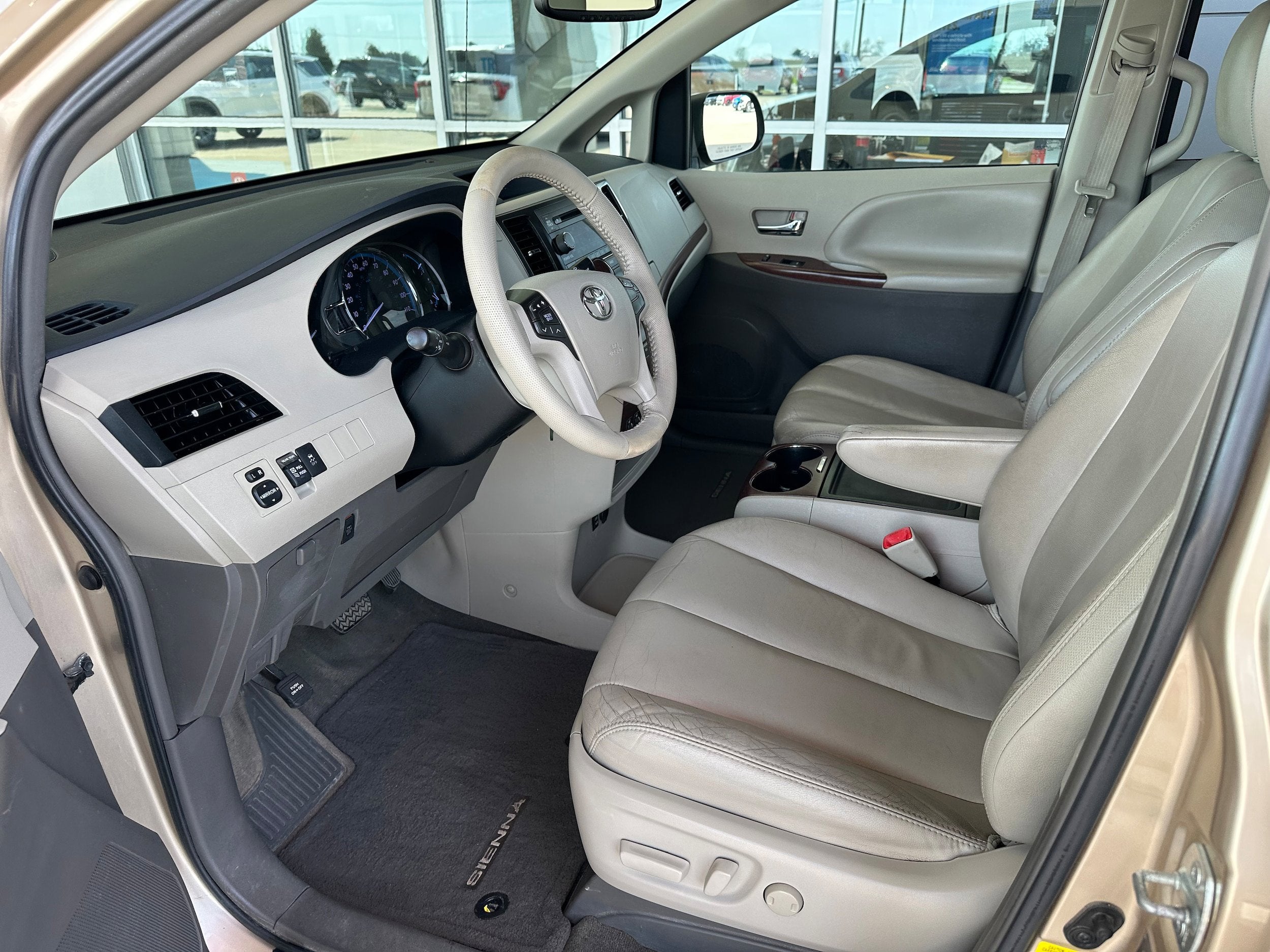 2013 Toyota Sienna Base