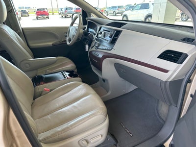 2013 Toyota Sienna Base