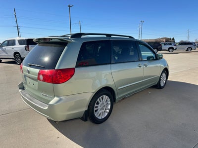 2010 Toyota Sienna Base