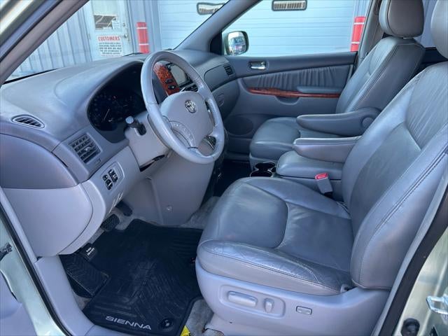 2010 Toyota Sienna Base