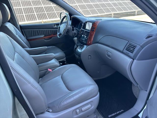 2010 Toyota Sienna Base