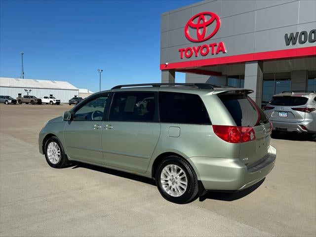 2010 Toyota Sienna Base