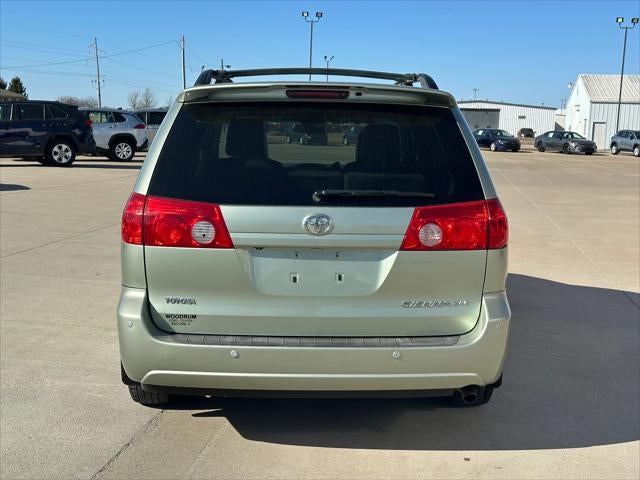 2010 Toyota Sienna Base