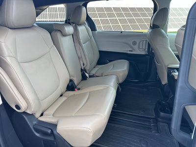 2022 Toyota Sienna XLE