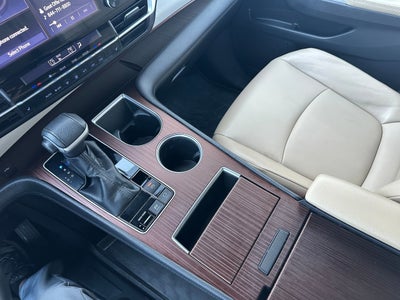 2022 Toyota Sienna XLE