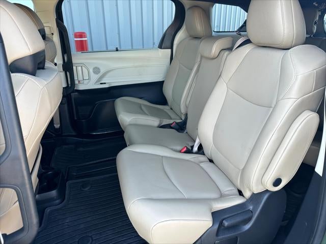 2022 Toyota Sienna XLE
