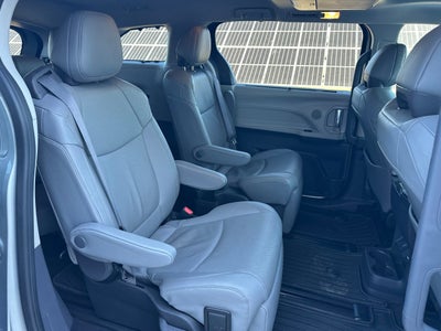2024 Toyota Sienna Limited