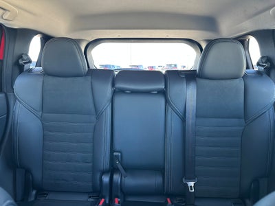 2025 Mitsubishi Outlander Base