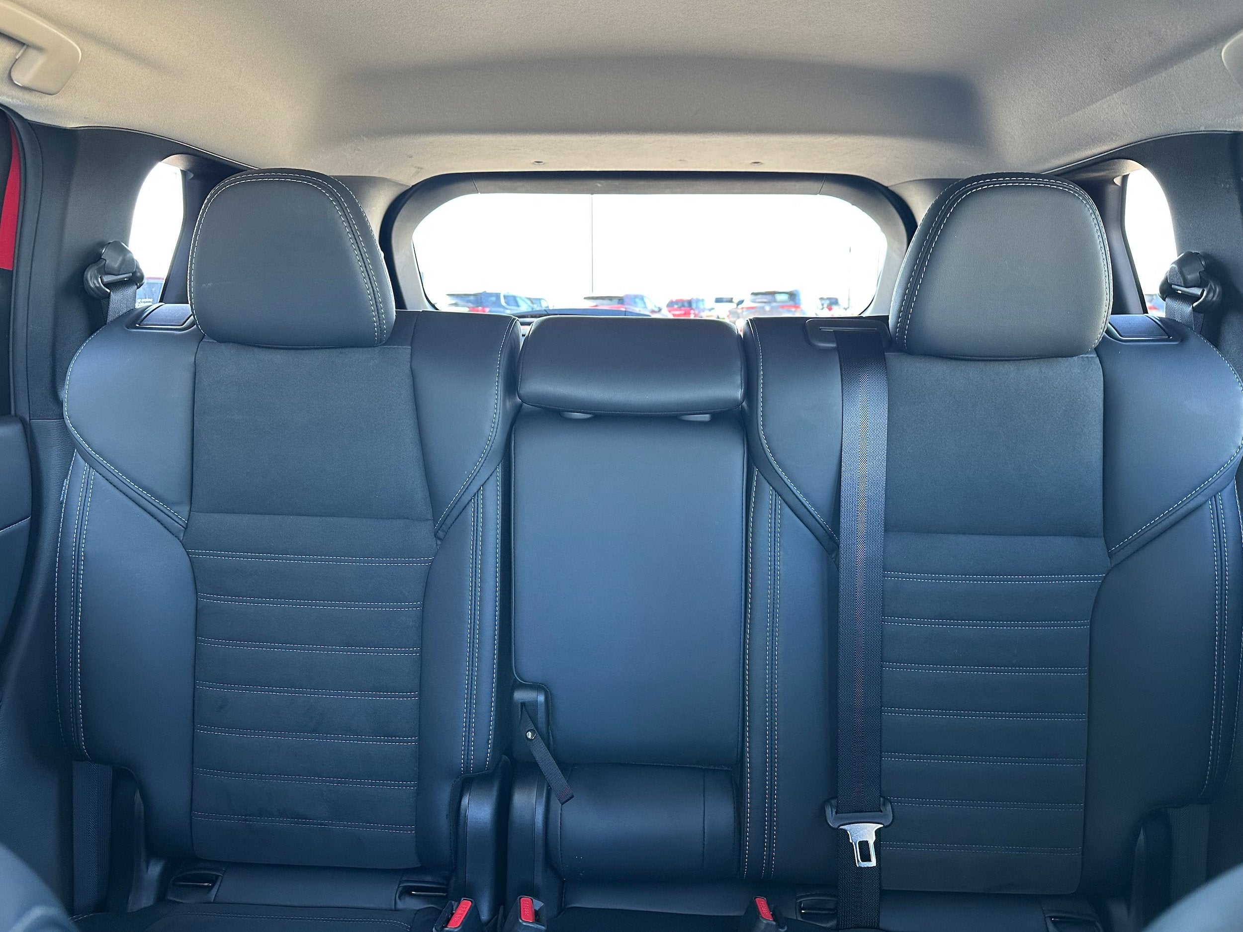 2025 Mitsubishi Outlander Base