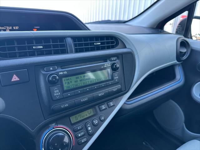 2012 Toyota Prius c Base