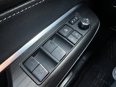 2023 Toyota Venza Base