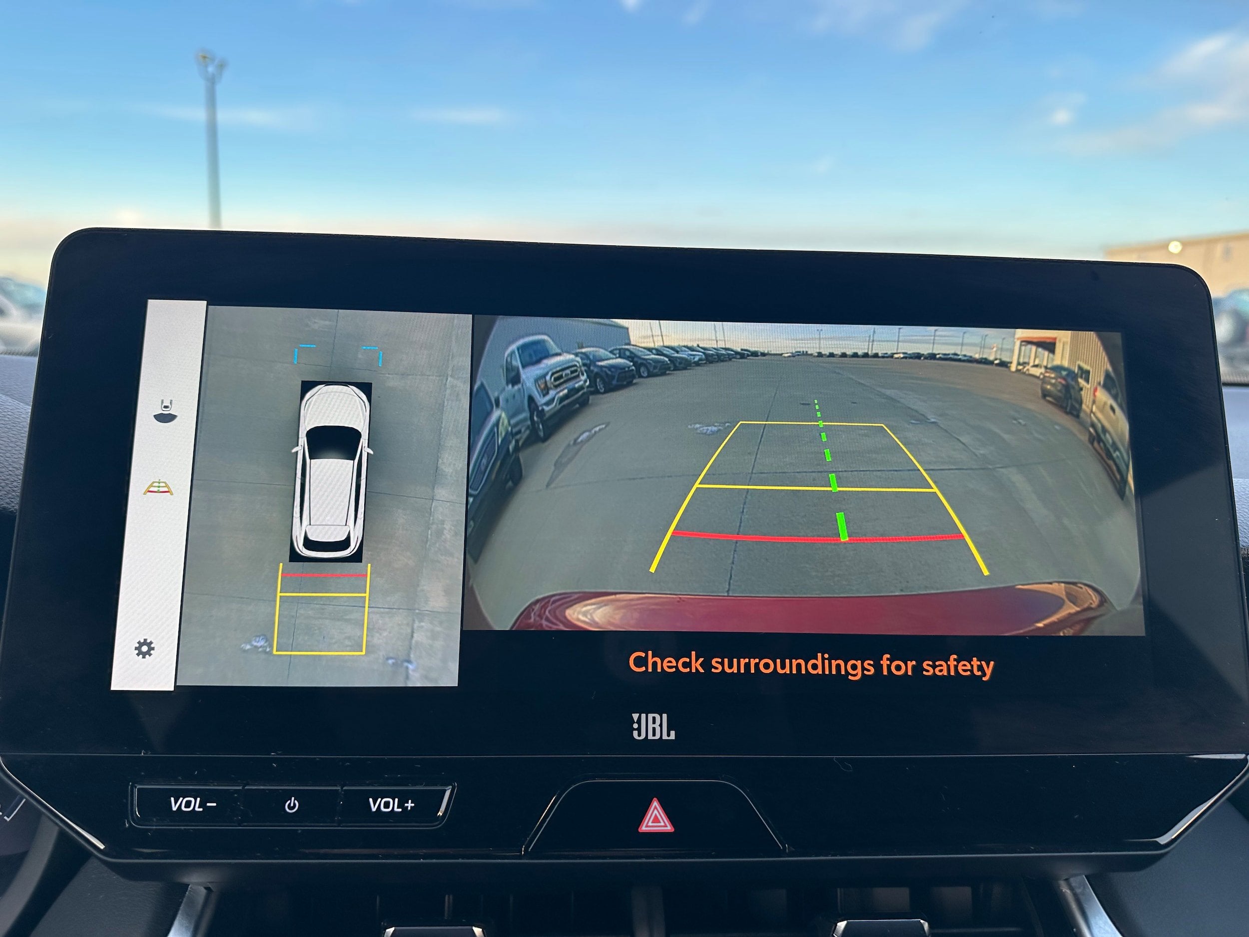 2023 Toyota Venza Base