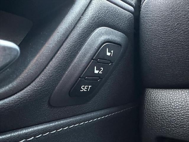 2023 Toyota Venza Base