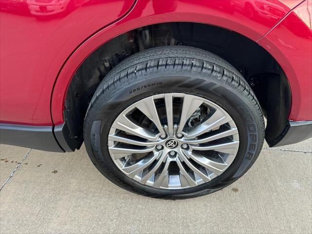 2023 Toyota Venza Base