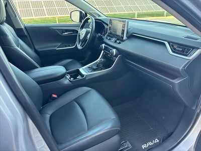 2020 Toyota RAV4 Limited