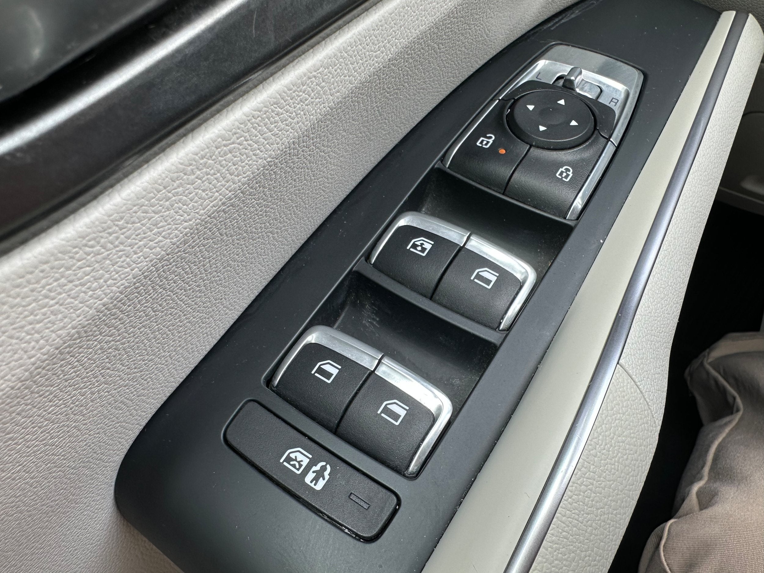 2025 Kia Sorento Plug-In Hybrid EX