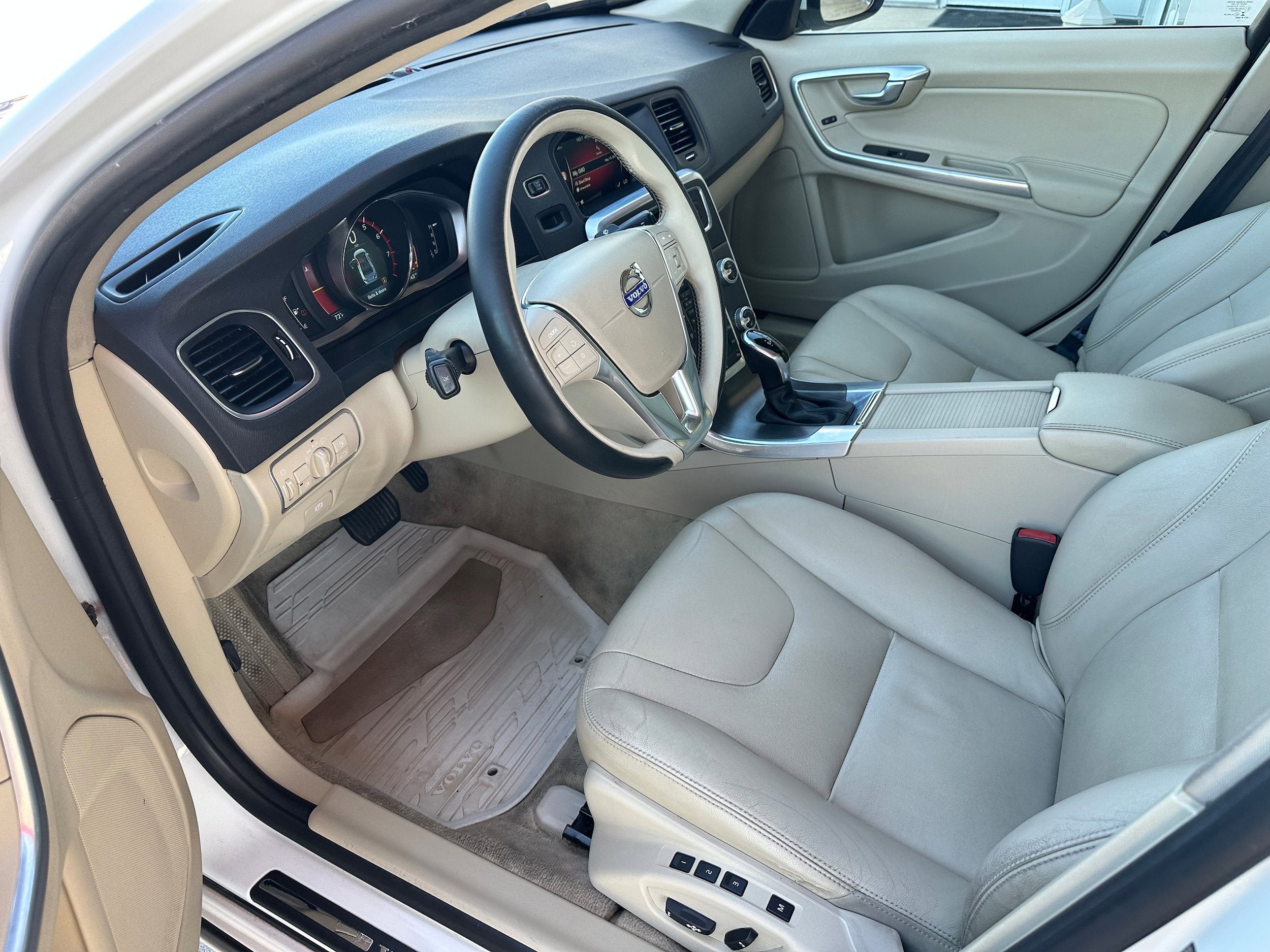2016 Volvo S60 T5 Drive-E Premier