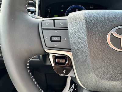 2026 Toyota Camry SE AWD