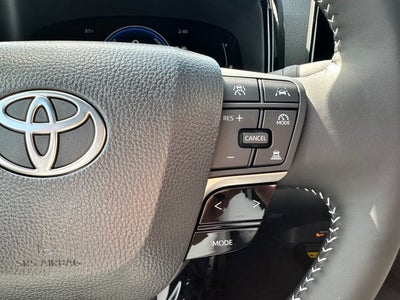 2026 Toyota Camry SE AWD