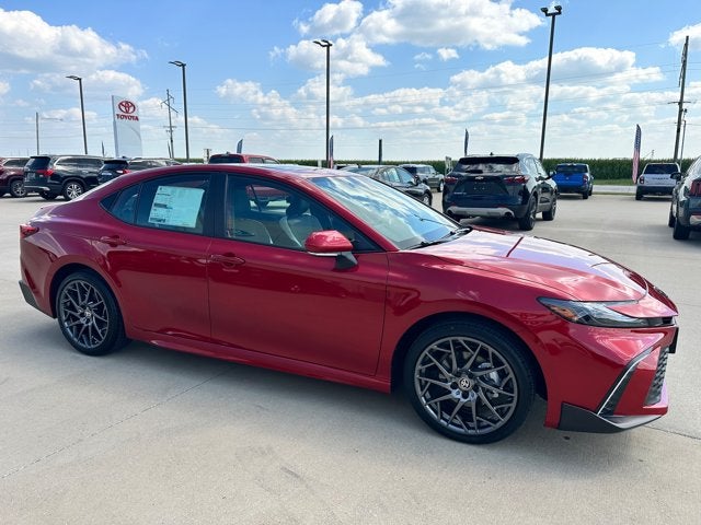2026 Toyota Camry SE AWD