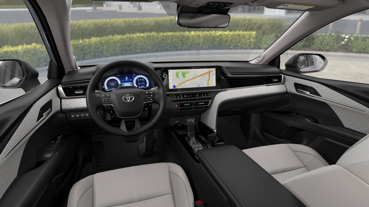 2025 Toyota Camry XLE AWD
