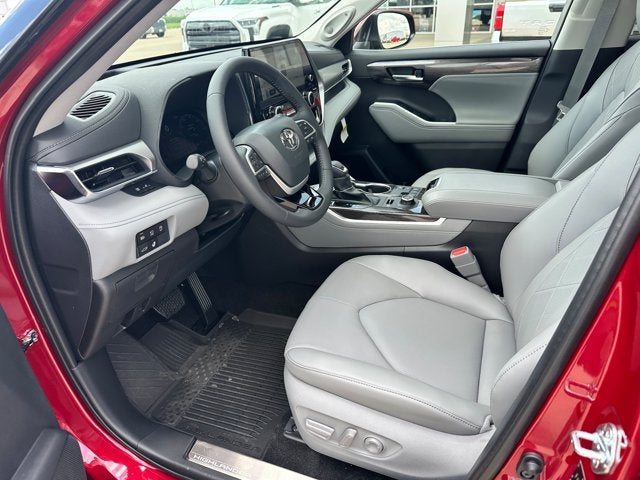 2026 Toyota Highlander Platinum