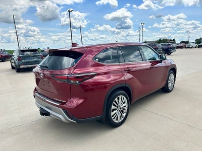 2026 Toyota Highlander Platinum