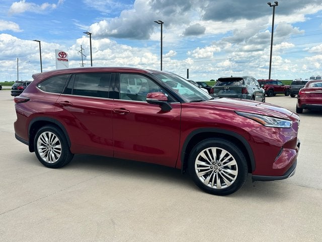 2026 Toyota Highlander Platinum