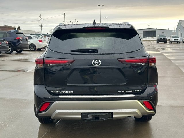 2026 Toyota Highlander Platinum
