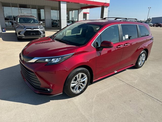 2026 Toyota Sienna XLE