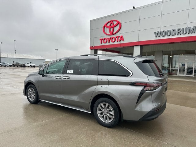 2026 Toyota Sienna XLE