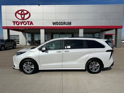 2026 Toyota Sienna XLE