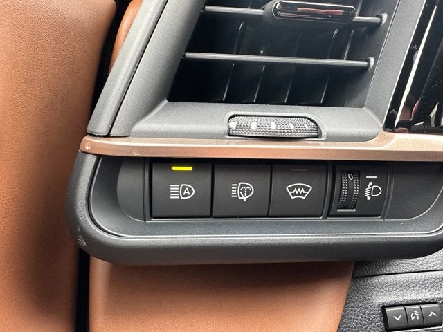 2025 Toyota Toyota Crown Signia XLE