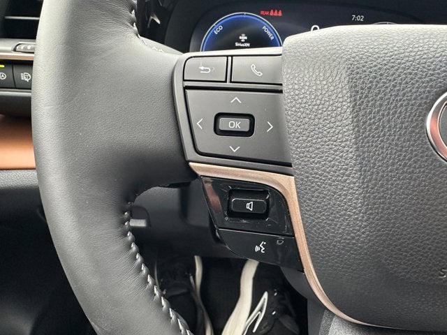 2025 Toyota Toyota Crown Signia XLE