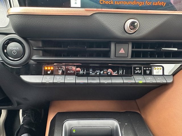 2025 Toyota Toyota Crown Signia XLE