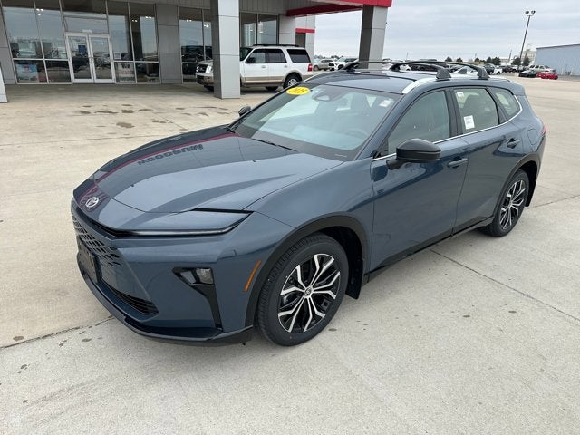 2025 Toyota Toyota Crown Signia XLE